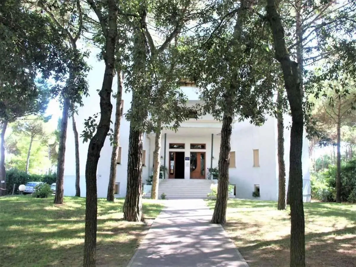 Apartment In Lido Di Jesolo 24800 0*,  Italia